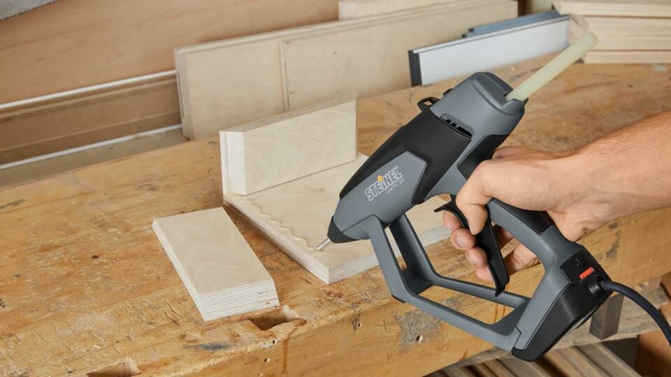 Steinel GluePRO 300 Profesyonel Sıcak Silikon Tabancası Karton Kutulu Thumbnail