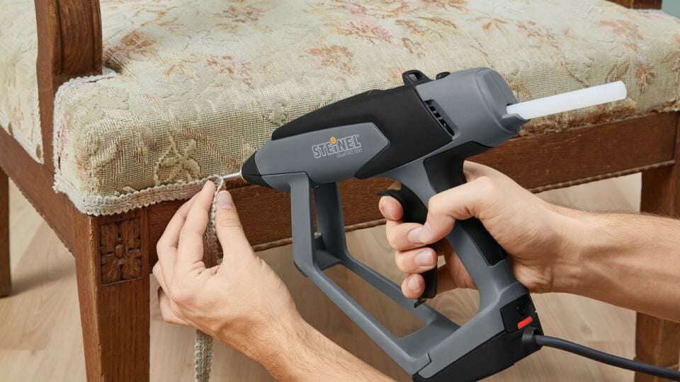 Steinel GluePRO 300 Profesyonel Sıcak Silikon Tabancası Karton Kutulu Thumbnail